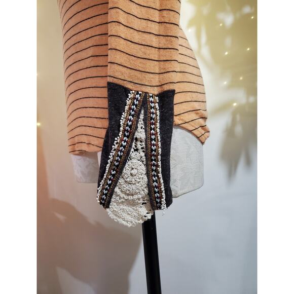 BKE Flax Striped Embroidered Crochet Cuff Long Sleeve Top Womens Size S Orange - Picture 6 of 11
